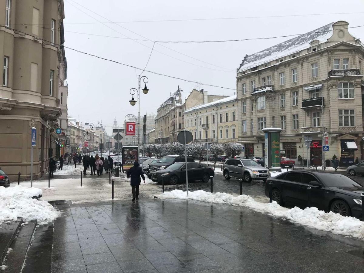 Apartments On Shevchenko Avenue Lviv Exterior photo